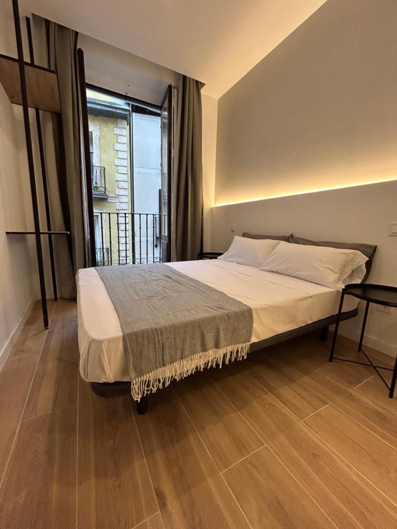 מלון מדריד Casa De Huespedes San Andres מראה חיצוני תמונה